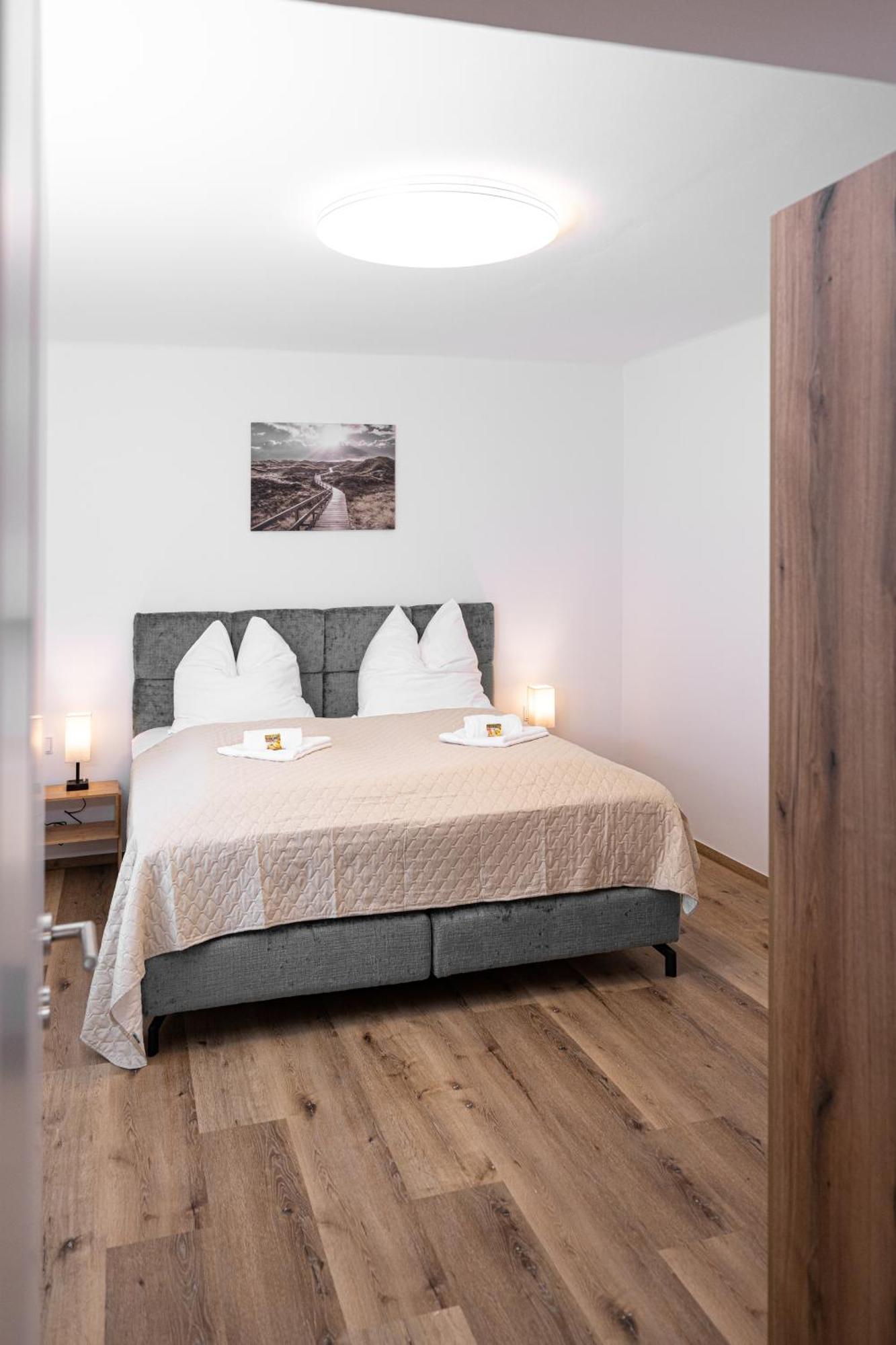 Luxury Sedda Bed, Nespresso, Netflix Appartement Linz Buitenkant foto